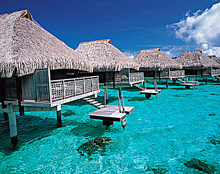 寄題萬元享舍人園亭七景 意山